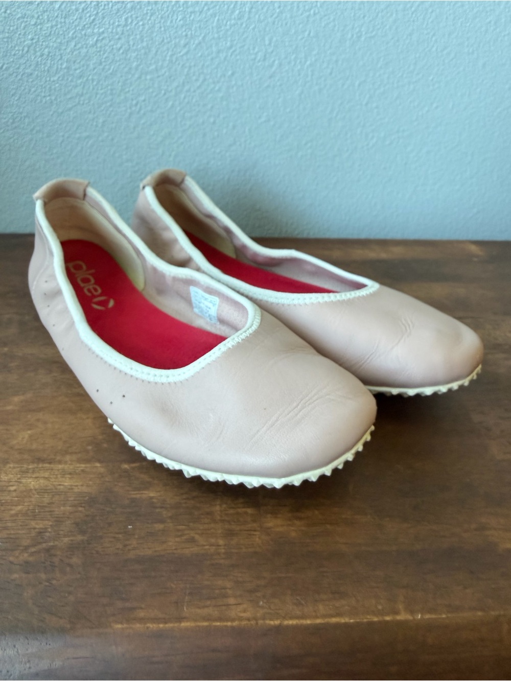 Plae light pink Crosby leather ballet flats Women’s sz 8